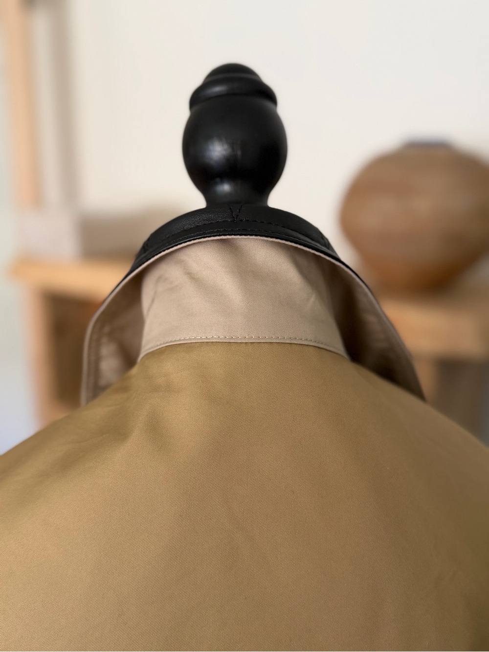 Coach Two-Tone Beige Trench Coat with Black Leather Trim – Size 6 - Picture 11 of 11